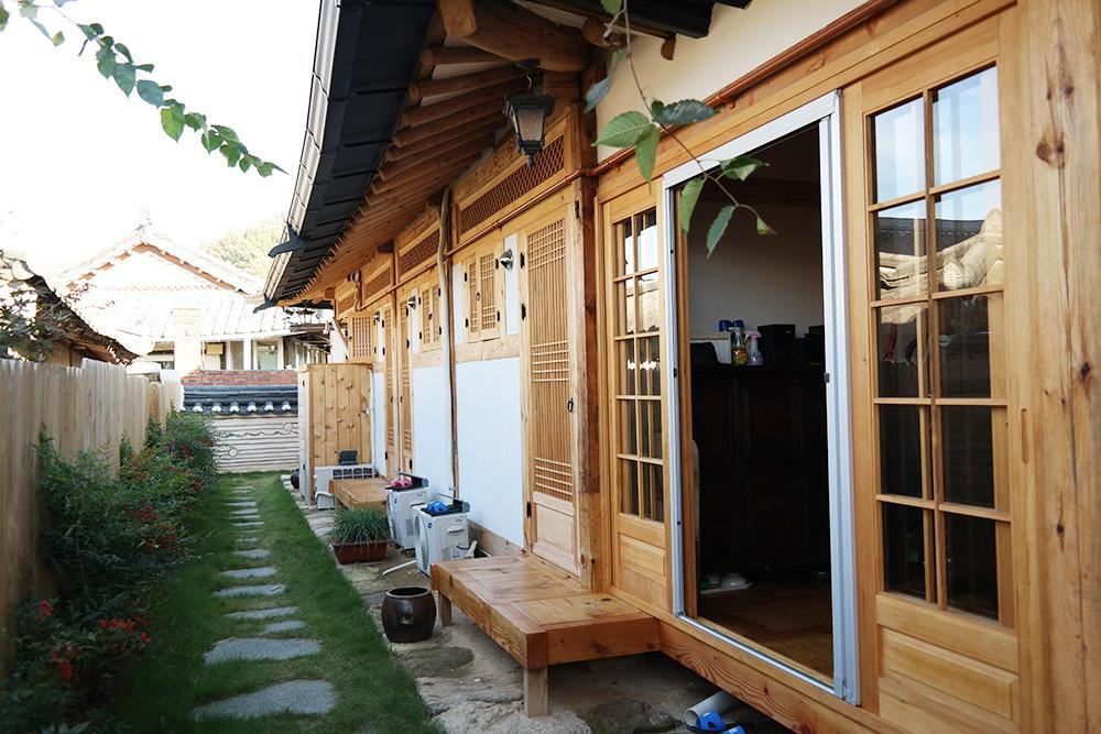 Yeonwoodang Guesthouse Jeonju Exteriör bild