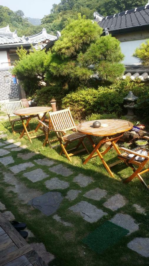 Yeonwoodang Guesthouse Jeonju Exteriör bild