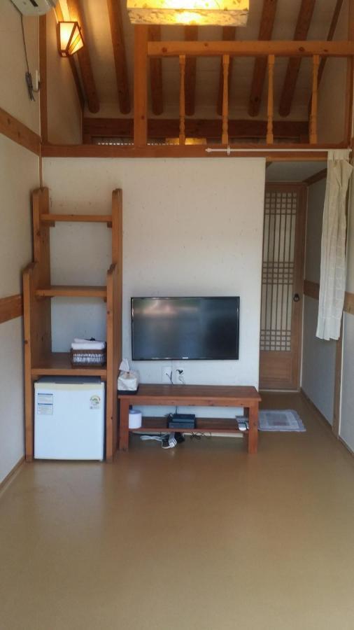 Yeonwoodang Guesthouse Jeonju Exteriör bild